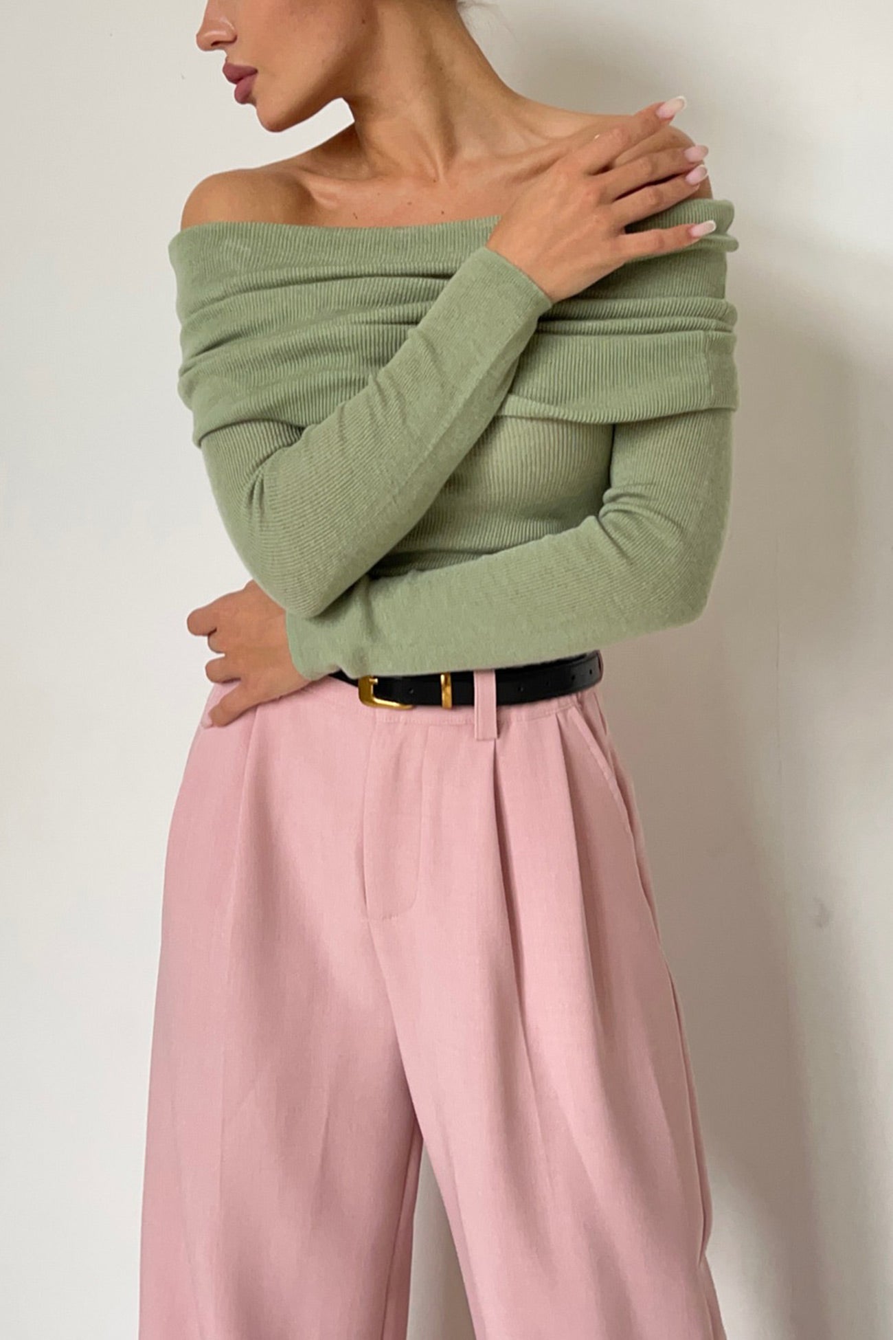 Off-shoulder Long Sleeve Knit Top